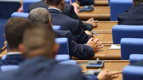 Народното събрание прие промени в условията за чуждестранните служители на НАТО