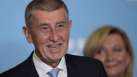 Партията на Андрей Бабиш води преди парламентарните избори в Чехия