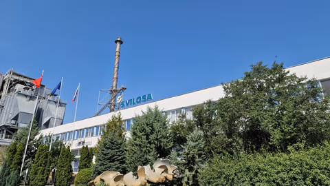 Свилоцел в Свищов търси специалисти в химия, електрооборудване и производство