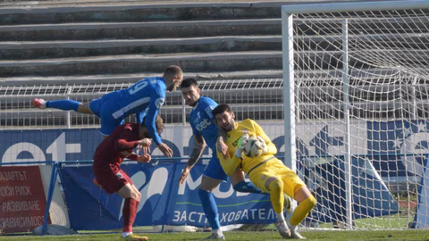 Локомотив Горна Оряховица и Фратрия завършиха 1:1 във Втора лига