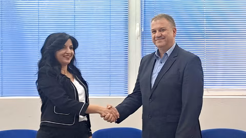 Георги Гешев от \"Игри на волята\" сключи брак в романтична природна сватба