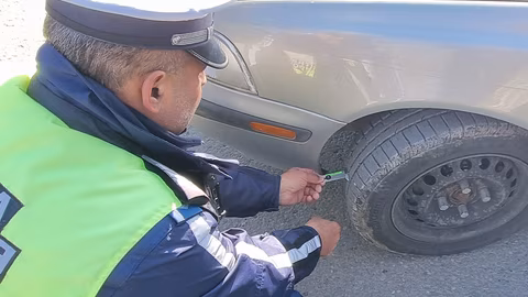 В цялата страна започват засилени проверки за зимна пътна безопасност