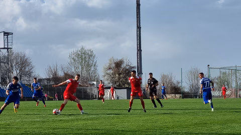 Миньор Перник победи ЦСКА II с 1:0 в първия мач на Владимир Манчев