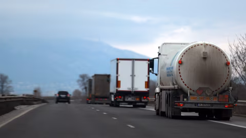 Временно е преустановено движението в прохода Боаза край Търговище