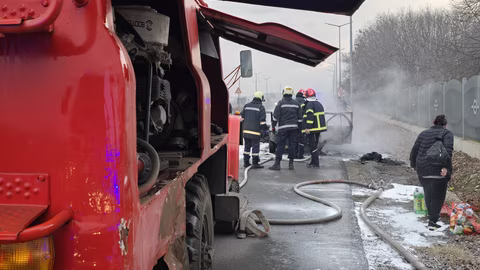 Пожарните служби потушиха 44 пожара и извършиха 31 спасителни операции