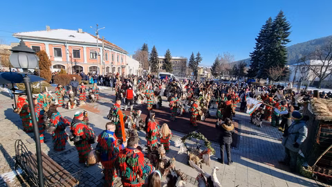 Планират маскарадния фестивал „Сурова“ в Брезник с нови награди в евро