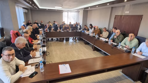 Общинският съвет в Нови пазар разглежда актуализации на бюджета и социални проекти