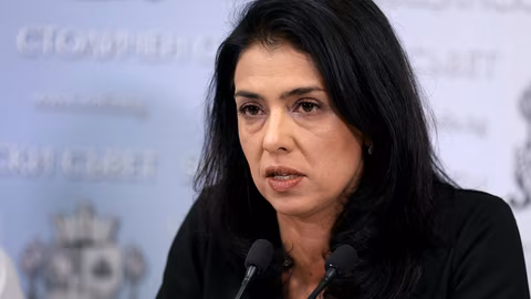 Ваня Григорова обвинява партии в манипулации при отнемането на правомощия