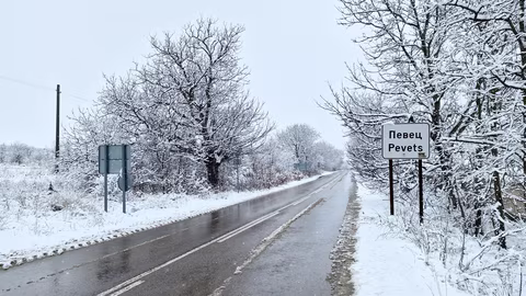 Ограничено движение по път I-1 заради катастрофа на тежкотоварен автомобил