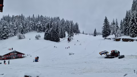 Снежната покривка на Рожен е 18 см при минус 5 градуса