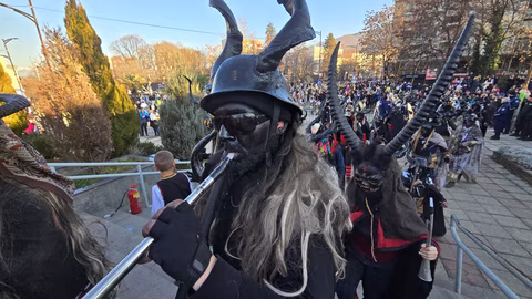 Около 5000 участници в станчинарските игри „Сурва“ в Петрич