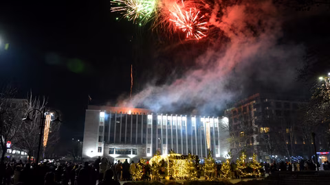 Новогодишни тържества с музика и заря в трите големи града на Област Хасково