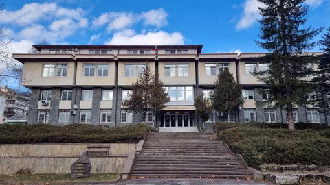 Окръжният съд в Смолян оправда търговец за продажба на опаковки с марихуана