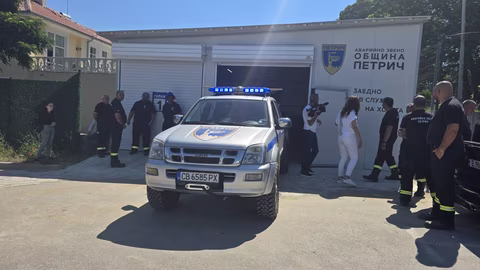 Община Петрич се включи в гасене на пожари и справяне с наводнения