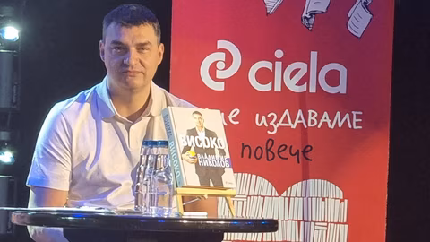Владимир Николов представя книгата си във Враца и подкрепя здравословен живот