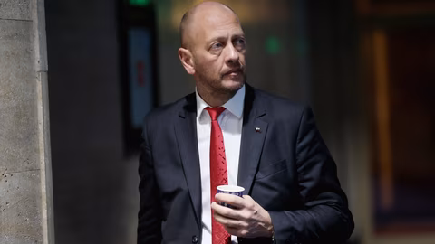 Депутатът Славчо Крумов иска от КЕВР информация за проблемите с тока в Нови Искър