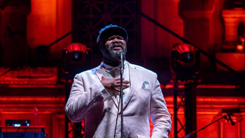 Грегъри Портър представя емблематични хитове на концерт в София