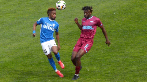 Ромееш Ивей подписа с ветерана Естудиантес (Мерида) във Венецуела