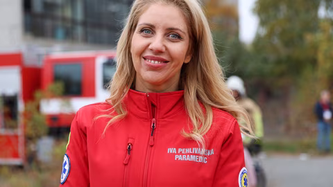 Парамедици започват обучение за съвместна работа с пожарникарите в София