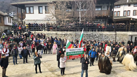 Село Делчево посреща традиционния празник на виното с конкурс и зарязване