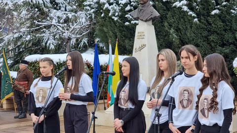 Ямболската гимназия „Васил Левски“ отбелязва 153 години от смъртта на Апостола