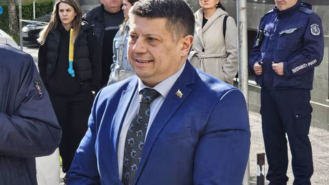 Президентът на федерацията по бадминтон поздрави женския национален отбор за титлата