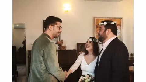 Евгени Будинов сключи таен брак с Поля в тесен кръг