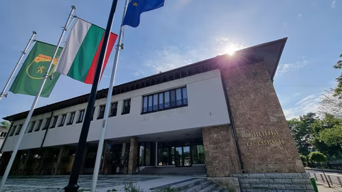 Тетевен отбелязва националния празник с молебен, шествие и концерт