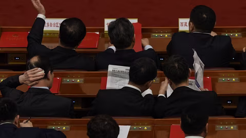 Петима висши генерали бяха отстранени от китайския парламент