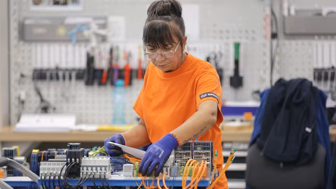 Индексът на цените на производител в България нараства с 5,9% през януари 2026