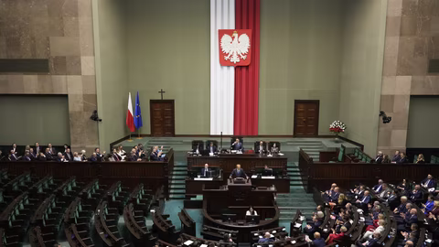 Полският парламент одобри заем от ЕС за модернизация на армията