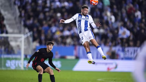 Мунир Ел Хадади избяга от Иран след 16 часа път към Мадрид