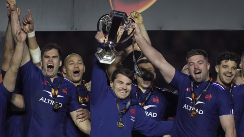 Трофеят на \"Шестте нации\" беше сериозно повреден при пожар в Ирландия