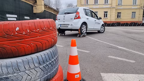 В Панагюрище се провежда автомобилно дамско състезание по повод Деня на жената