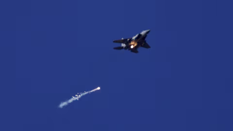 Израелската армия е готова за продължителен конфликт с Иран