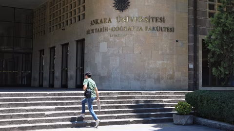 Турция обмисля промени в образованието с ранно влизане в университета