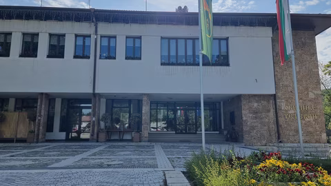 Общинският съвет в Тетевен обсъжда финансова помощ за семейства с новородени