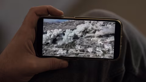 Израел свали военен дрон и нанесе удари по правителствени обекти в Техеран