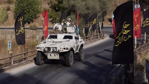 Трима миротворци на ООН бяха ранени при експлозия в южен Ливан