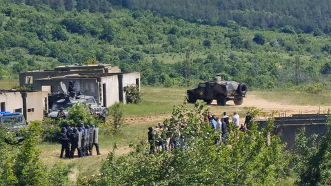 Военни формирования на Сухопътните войски ще преминат по републикански пътища