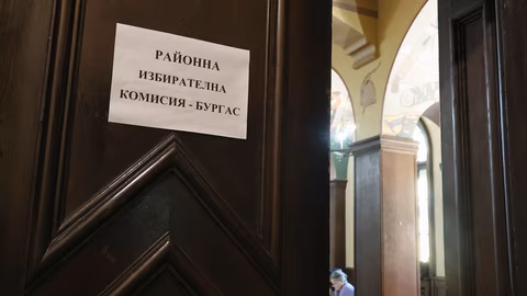 В Бургас коригираха технически проблеми с машинно гласуване в изборния ден