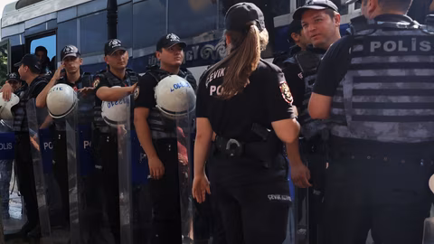 Турски власти арестуват кметове и служители от опозиционната НРП за корупция