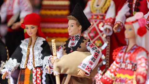 Занаят фест в Благоевград представя традиционни занаяти и фолклор