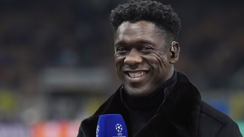 Хвича Кварацхелия бе определен за най-добър футболист от Кларънс Зеедорф