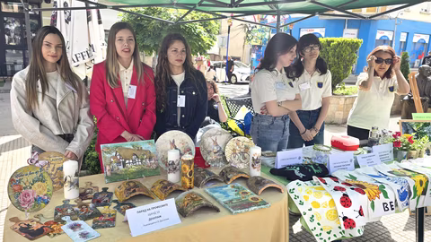 Парад на професиите в Петрич обединява образование и благотворителност