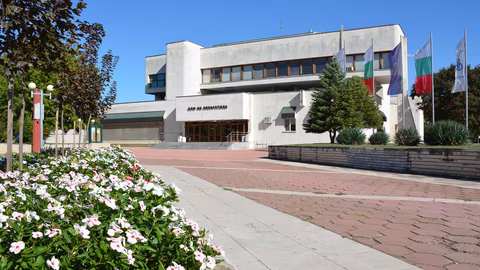 Нова изложба на Иван Христов и културна програма в Дом на енергетика
