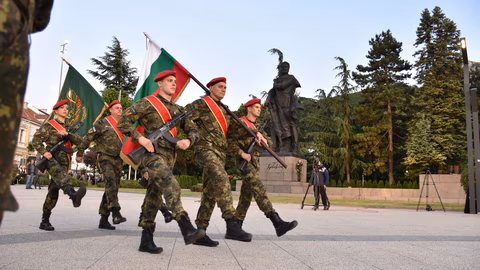 Концерт и военни прояви във Враца за Деня на храбростта